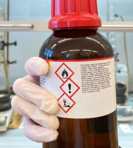 guantes-vinilo-o-nitrilo